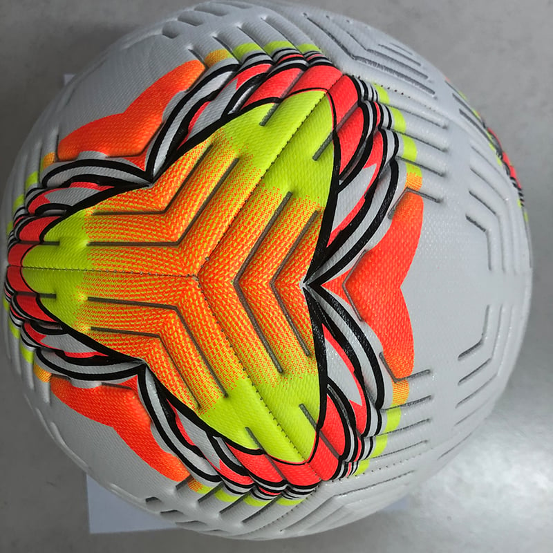 Ballon de football à motif spécial